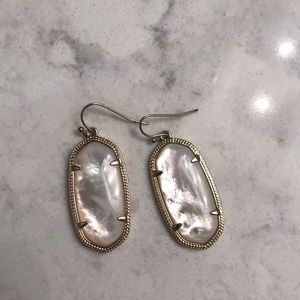 Elle Kendra Scott Earring Pearl